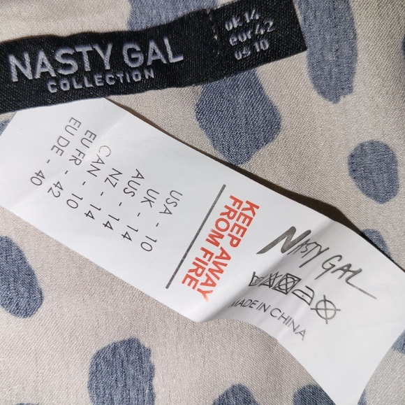 Nasty Gal Satin Romper Size 10 - Picture 6 of 7